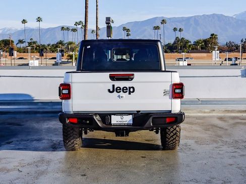 New 2026 Jeep Gladiator Sport AWD/4WD image 8