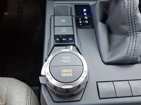 Used 2025 Toyota 4Runner SR5 image 20