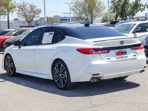 Used 2025 Toyota Camry XSE FWD image 6