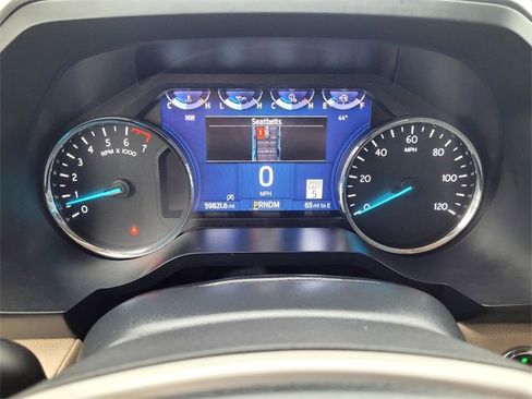 Certified 2024 Ford Expedition Limited image 21