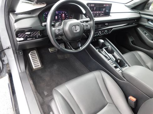 Used 2024 Honda Accord Sport image 15