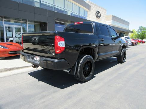 Used 2019 Toyota Tundra SR5 AWD/4WD image 9