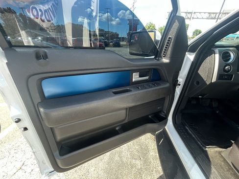 Used 2014 Ford F150 Raptor w/ Equipment Group 801A Luxury AWD/4WD image 9
