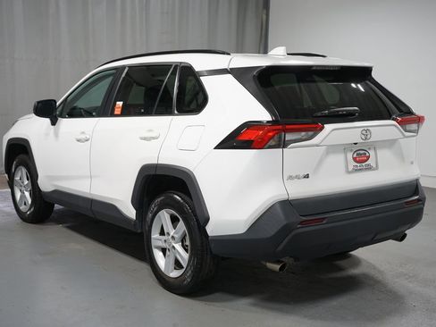 Used 2021 Toyota RAV4 LE image 6