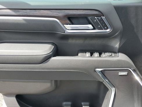 New 2026 GMC Sierra 1500 SLT w/ SLT Premium Package image 18