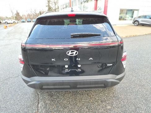 Used 2025 Hyundai Kona SEL AWD/4WD image 7