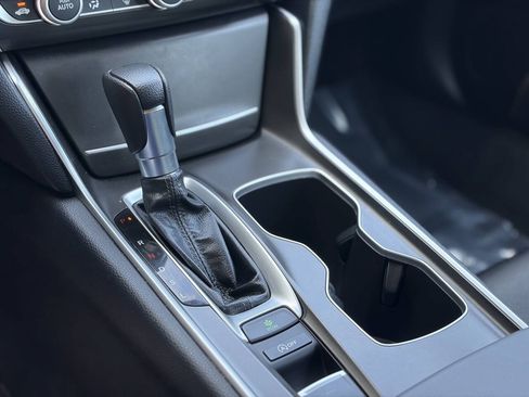 Used 2022 Honda Accord LX image 31