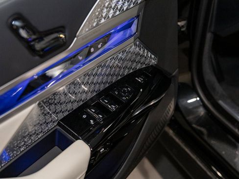 New 2026 BMW 760i xDrive w/ Executive Package image 13