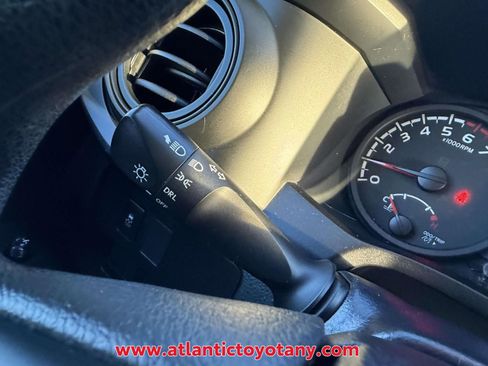 Used 2022 Toyota Tacoma SR image 26