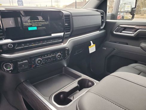 New 2026 Chevrolet Silverado 2500 LTZ w/ LTZ Premium Package image 17