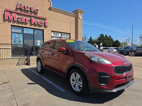 Used 2017 Kia Sportage LX w/ Paint Protection Package image 3