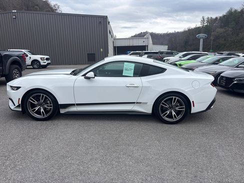Used 2024 Ford Mustang EcoBoost Coupe image 2