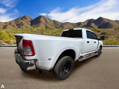 Used 2024 RAM 3500 Big Horn w/ Protection Group AWD/4WD image 4