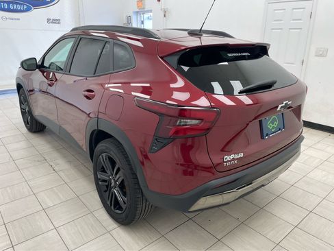 Certified 2024 Chevrolet Trax ACTIV w/ Sunroof Package FWD image 19