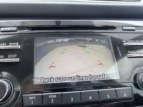 Certified 2016 Nissan Rogue S w/ Appearance Package image 11