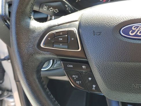 Used 2019 Ford Escape Titanium FWD image 14