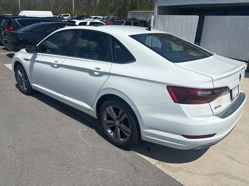 Used 2019 Volkswagen Jetta R-Line w/ R-Line Cold Weather Package FWD image 7