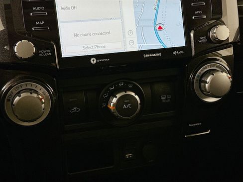 Used 2021 Toyota 4Runner TRD Off-Road Premium image 18