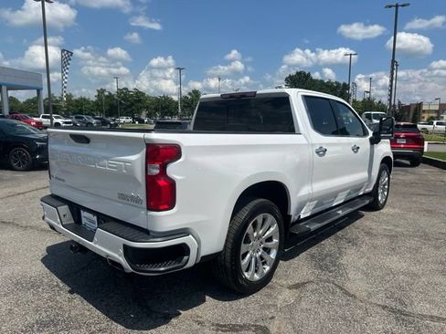 Used 2022 Chevrolet Silverado 1500 High Country w/ Technology Package AWD/4WD image 3