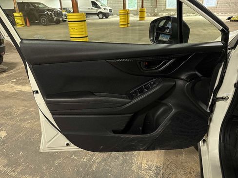 Used 2021 Subaru Crosstrek 2.0i AWD/4WD image 28