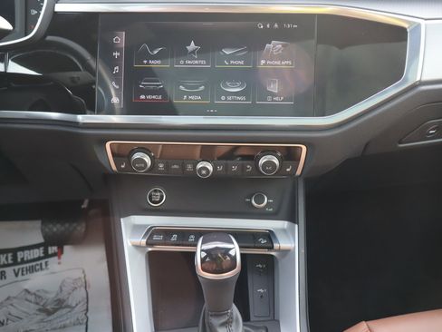 Used 2023 Audi Q3 2.0T Premium w/ Convenience Package image 11