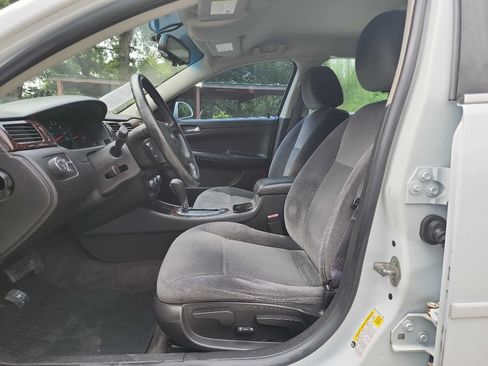Used 2014 Chevrolet Impala Limited LS FWD image 11