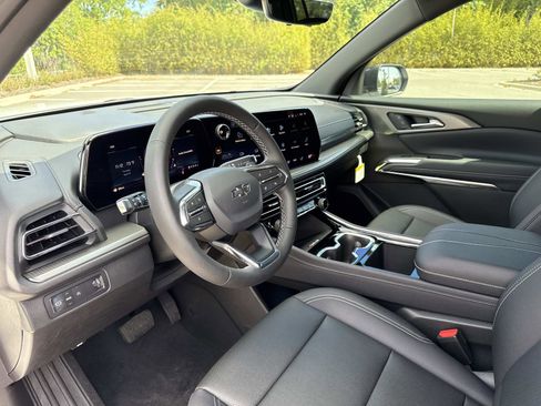 New 2026 Chevrolet Traverse LT w/ Midnight/Sport Edition FWD image 22