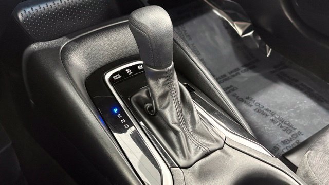 Used 2025 Toyota Corolla LE FWD image 38
