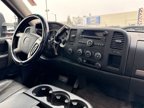 Used 2013 GMC Sierra 2500 SLE AWD/4WD image 32