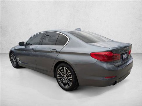 Used 2018 BMW 530i image 8