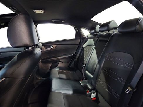 Used 2022 Kia Forte GT-Line w/ GT-Line Premium Package image 21