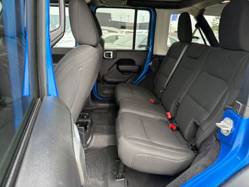Used 2021 Jeep Wrangler Unlimited Sport image 27