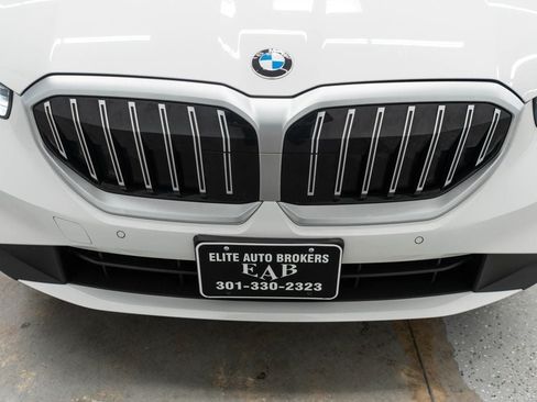 Used 2025 BMW 540i xDrive AWD/4WD image 40