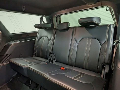 Used 2024 Ford Expedition Max Platinum image 41