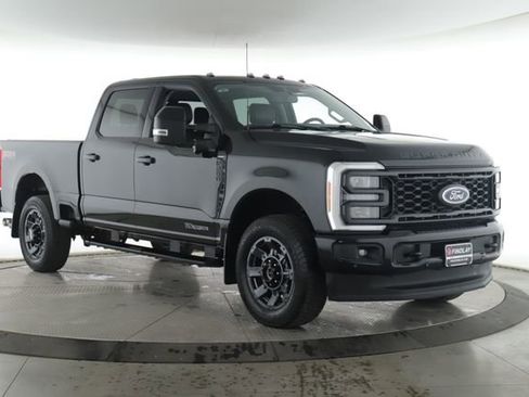 Used 2023 Ford F250 Lariat w/ Lariat Ultimate Package AWD/4WD image 2