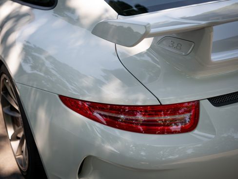 Used 2015 Porsche 911 GT3 RWD image 24