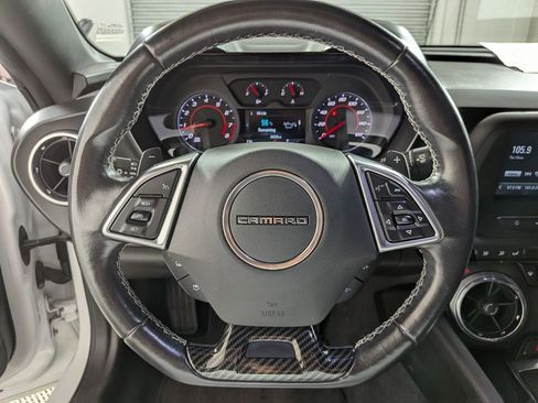 Used 2018 Chevrolet Camaro LT RWD image 13