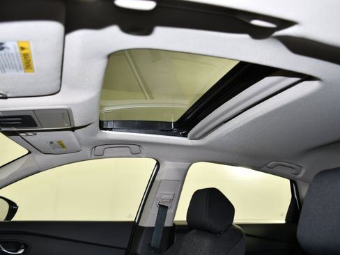 Certified 2025 Honda Accord SE image 37