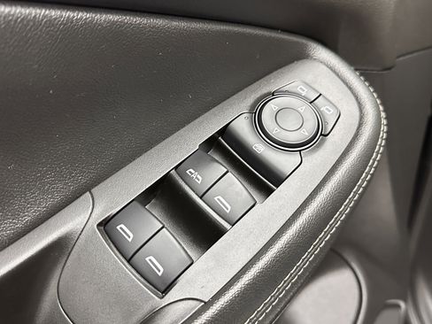 Used 2020 Buick Encore GX Select image 12