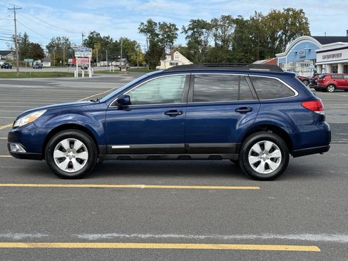 Used 2011 Subaru Outback 2.5i Premium w/ All-Weather Pkg image 5