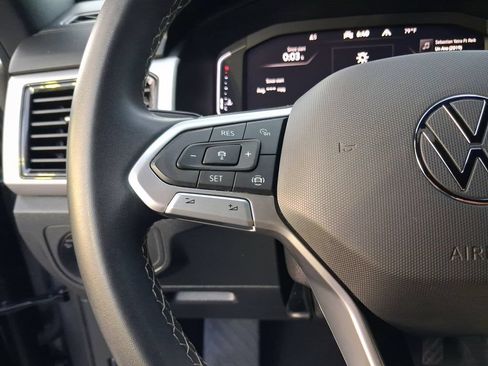 Certified 2022 Volkswagen Atlas Cross Sport SE AWD/4WD image 19