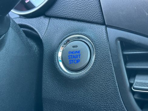 Used 2013 Hyundai Elantra Limited w/ Technology Pkg image 33