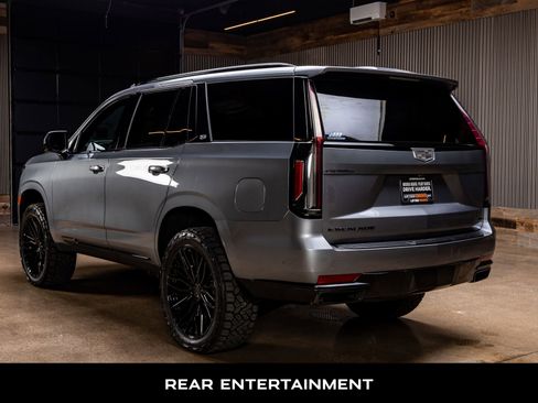 Used 2022 Cadillac Escalade Sport Platinum image 7
