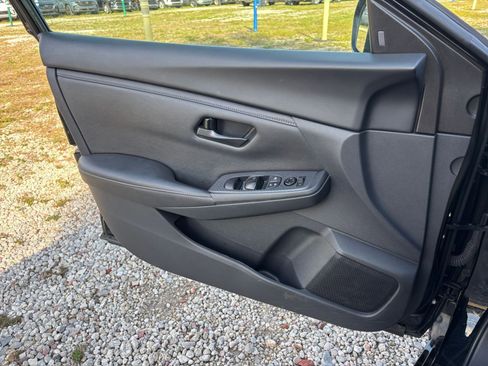 Used 2025 Nissan Sentra S image 20