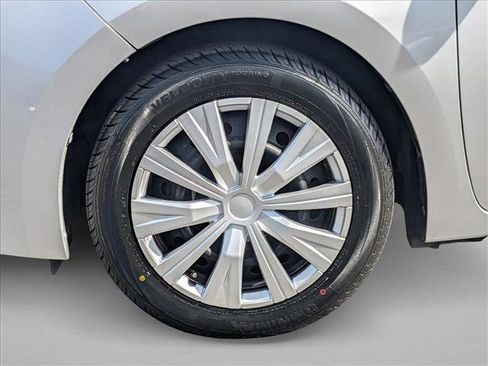 Used 2016 Toyota Corolla LE image 23