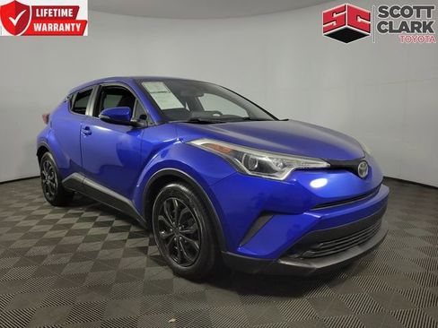 Used 2019 Toyota C-HR LE FWD image 1