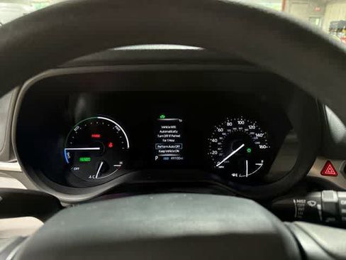 Certified 2022 Toyota Sienna LE FWD image 33