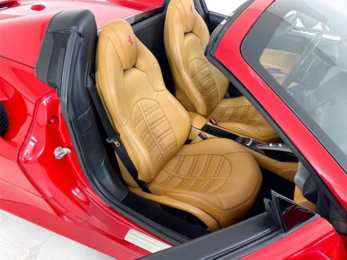 Used 2017 Ferrari 488 Spider RWD image 21