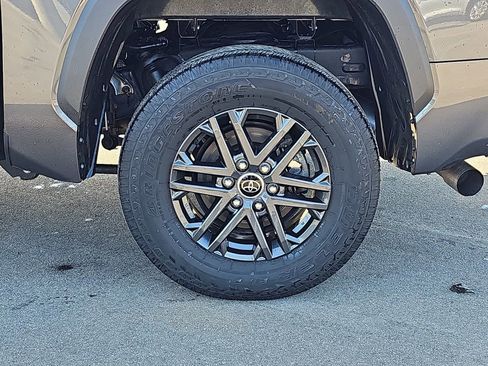 Used 2023 Toyota Tundra SR5 w/ SR5 Convenience Package AWD/4WD image 35