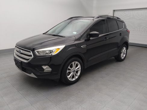 Used 2019 Ford Escape SEL FWD image 2